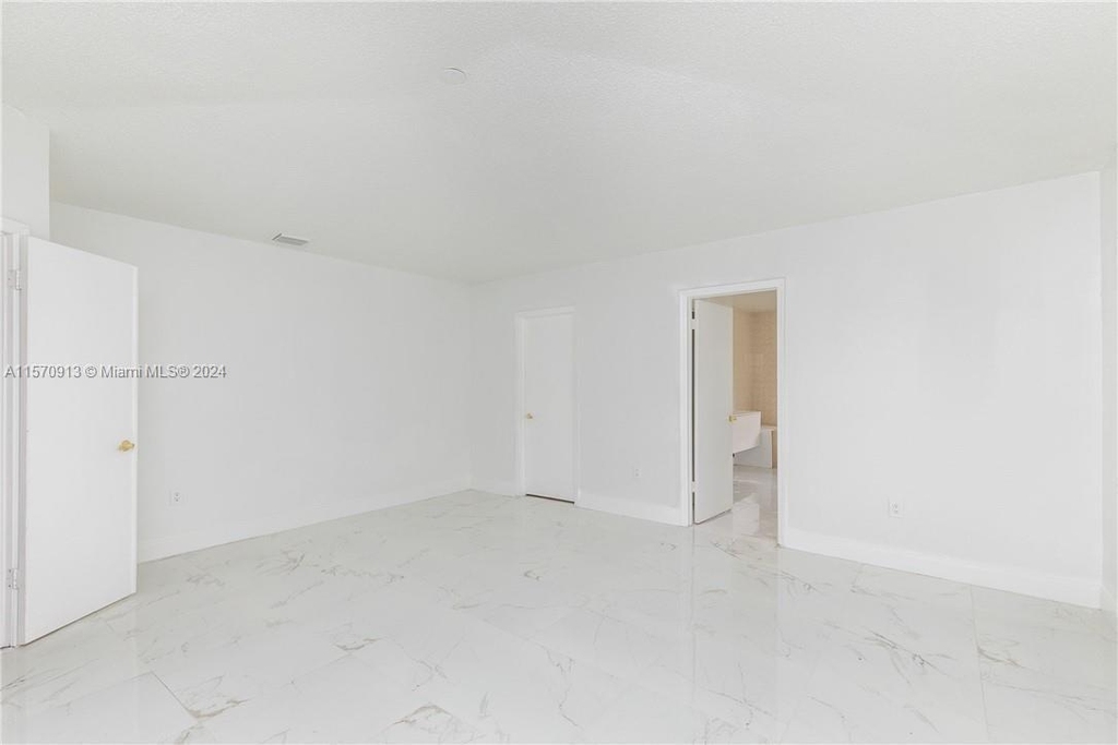 18420 Sw 77th Ct - Photo 12