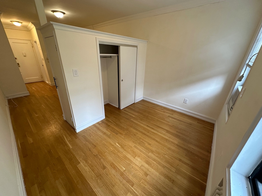 226 East 74th Street - Photo 12