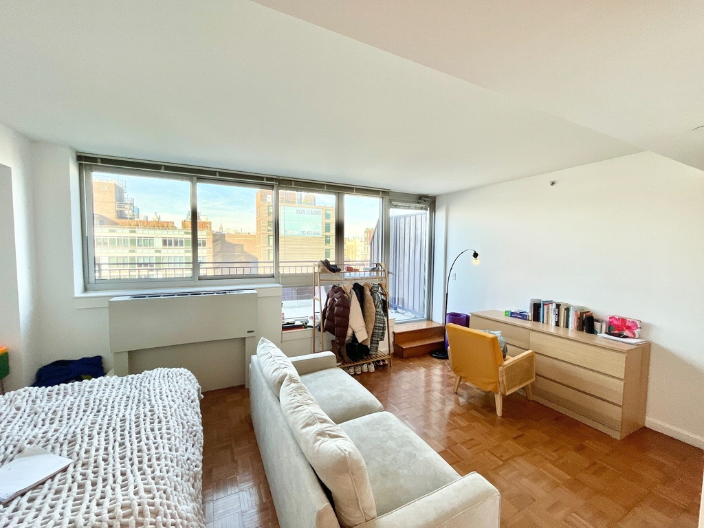 229 Chrystie Street - Photo 1