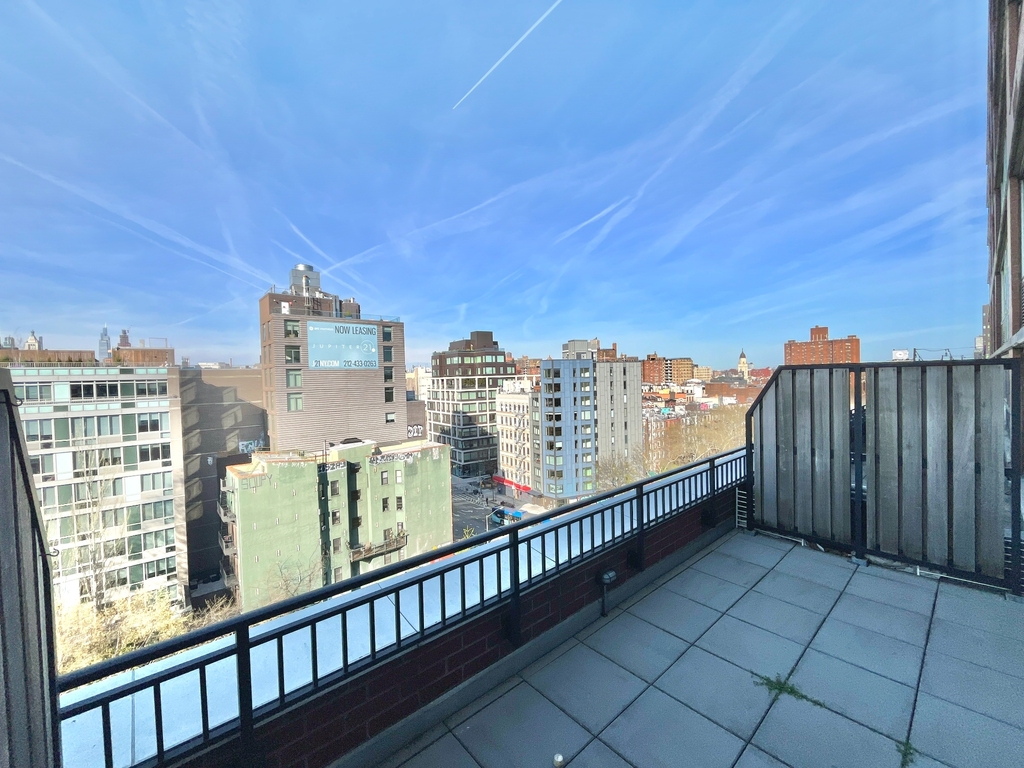 229 Chrystie Street - Photo 2