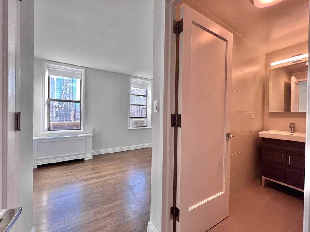 213 West 70th Street - Photo 10