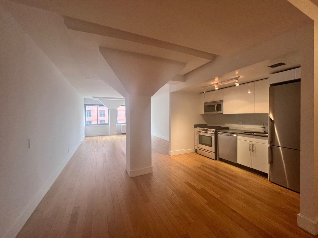 203 East 69th Street - Photo 2