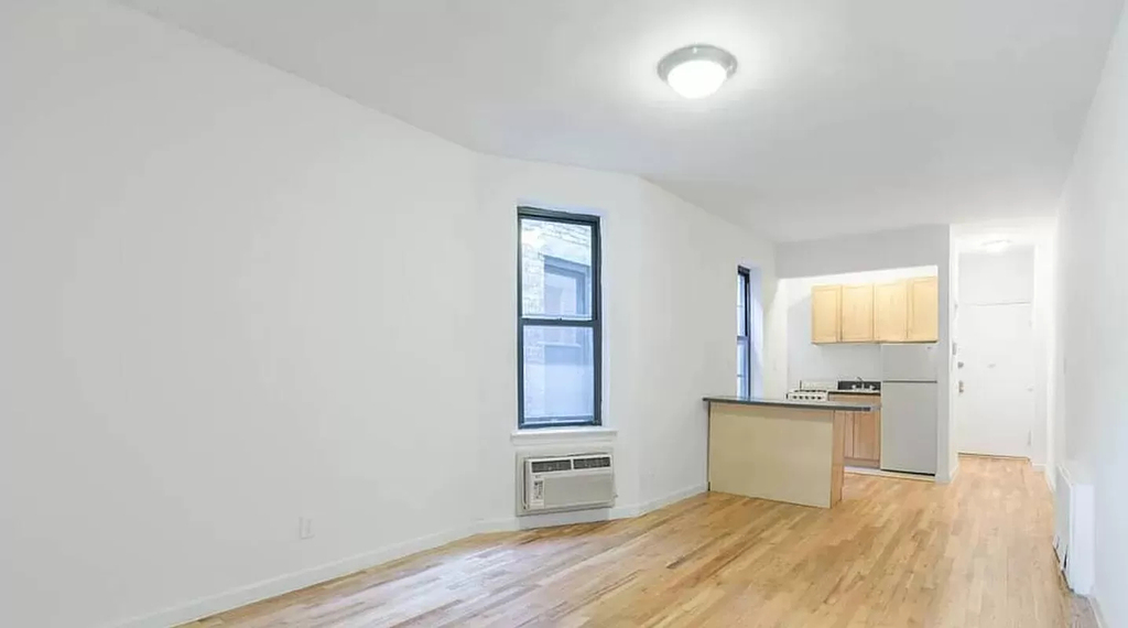 312 East 90th Street - Photo 2