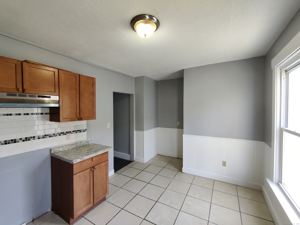 520 Winthrop Avenue - Photo 11