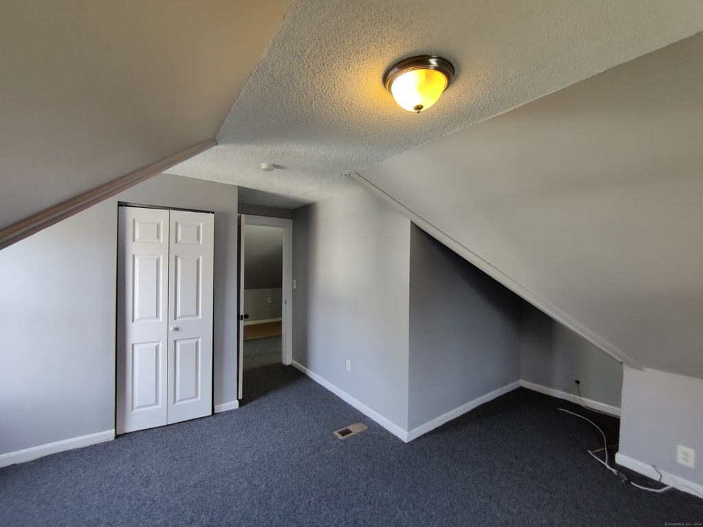 520 Winthrop Avenue - Photo 21