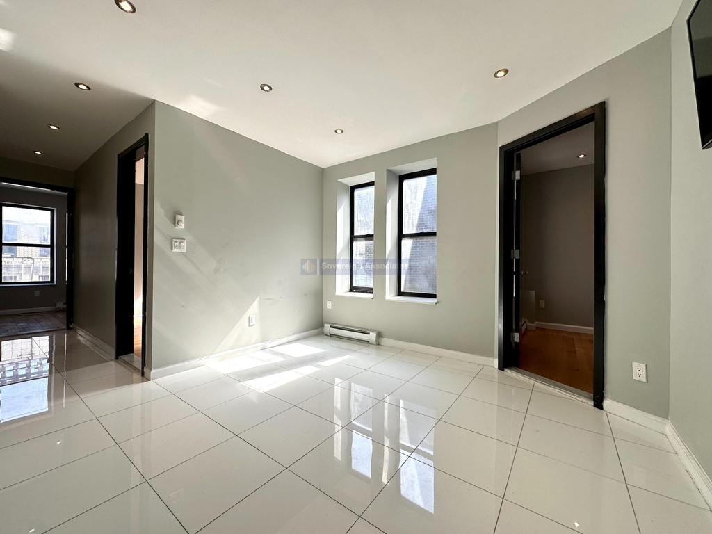 350 Manhattan Avenue - Photo 1