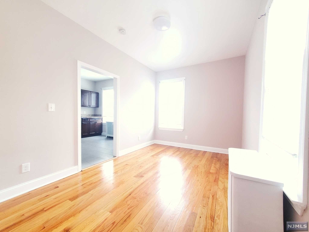 65 Quincy Avenue - Photo 13