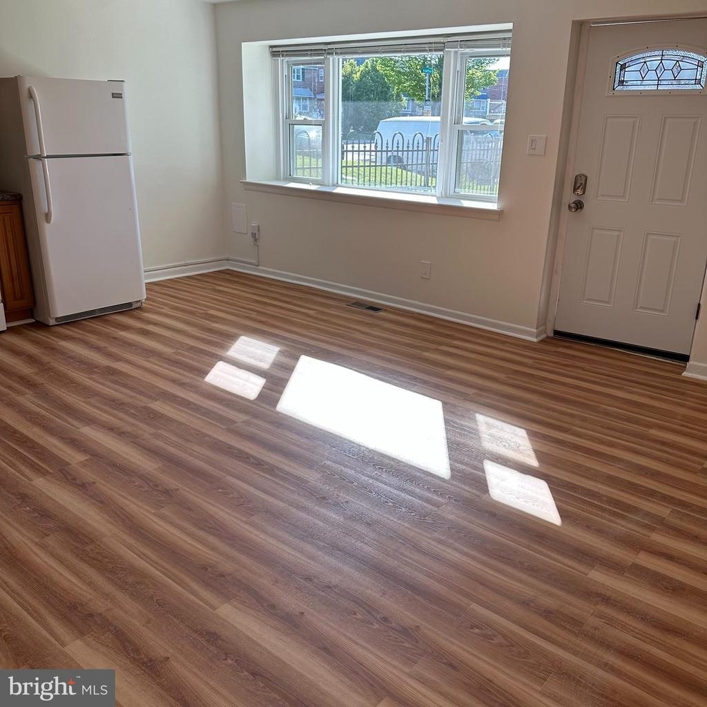 8108 Summerdale Ave - Photo 2