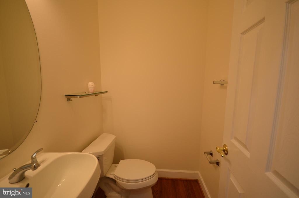 819 Royal Crescent Cres - Photo 34