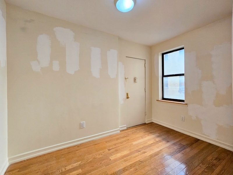 715 West 172nd Street - Photo 11