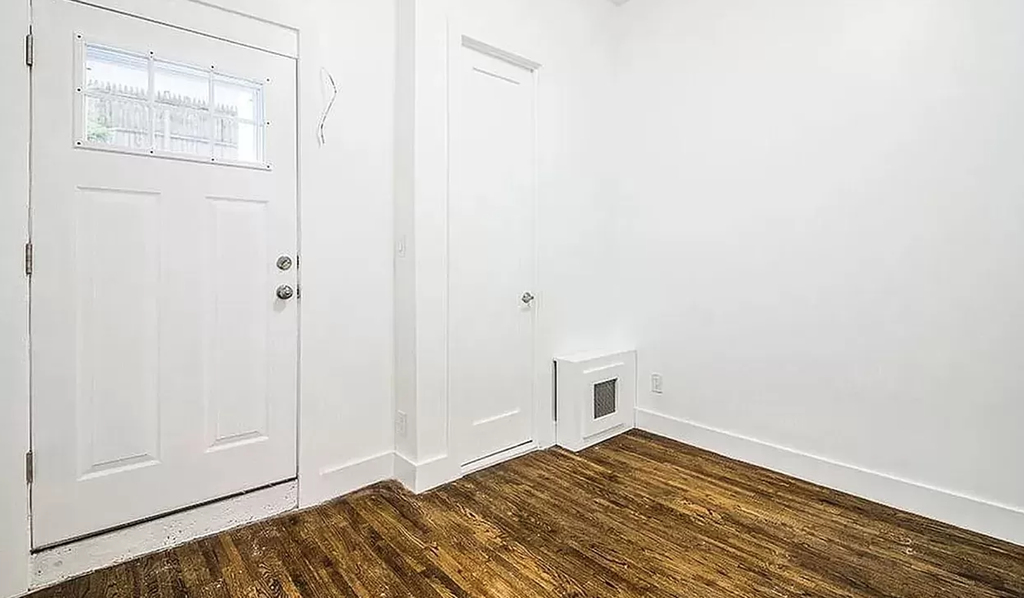 536 East 89th Street - Photo 2