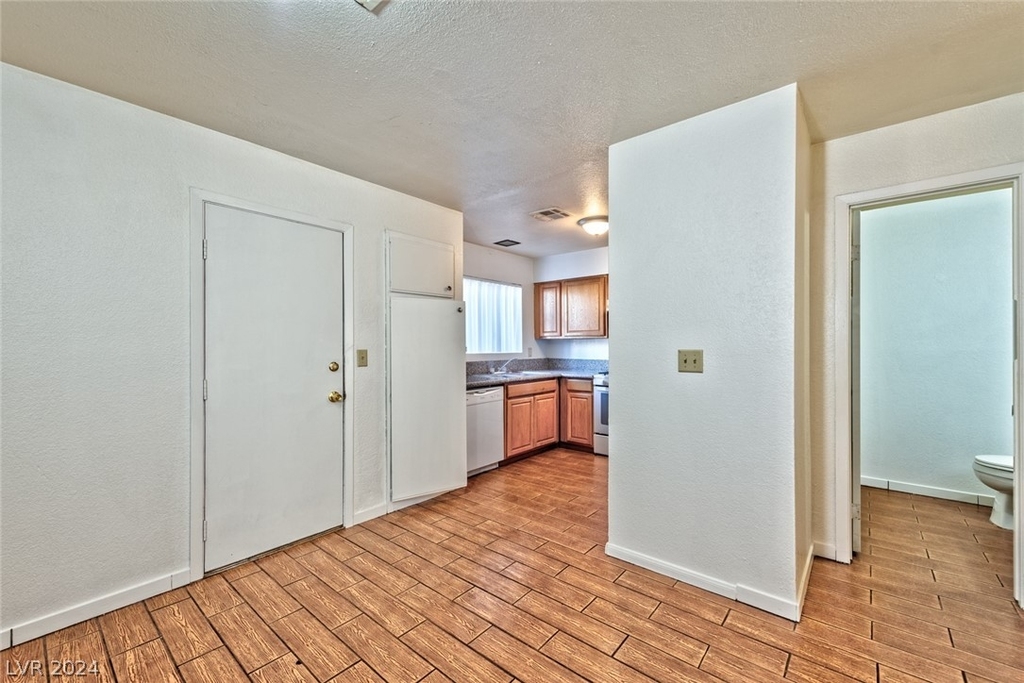 3850 Terrazzo Avenue - Photo 5