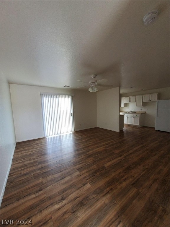 1020 Pahrump Valley Boulevard - Photo 2