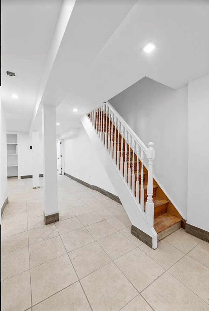 532 West 187th Street - Photo 9