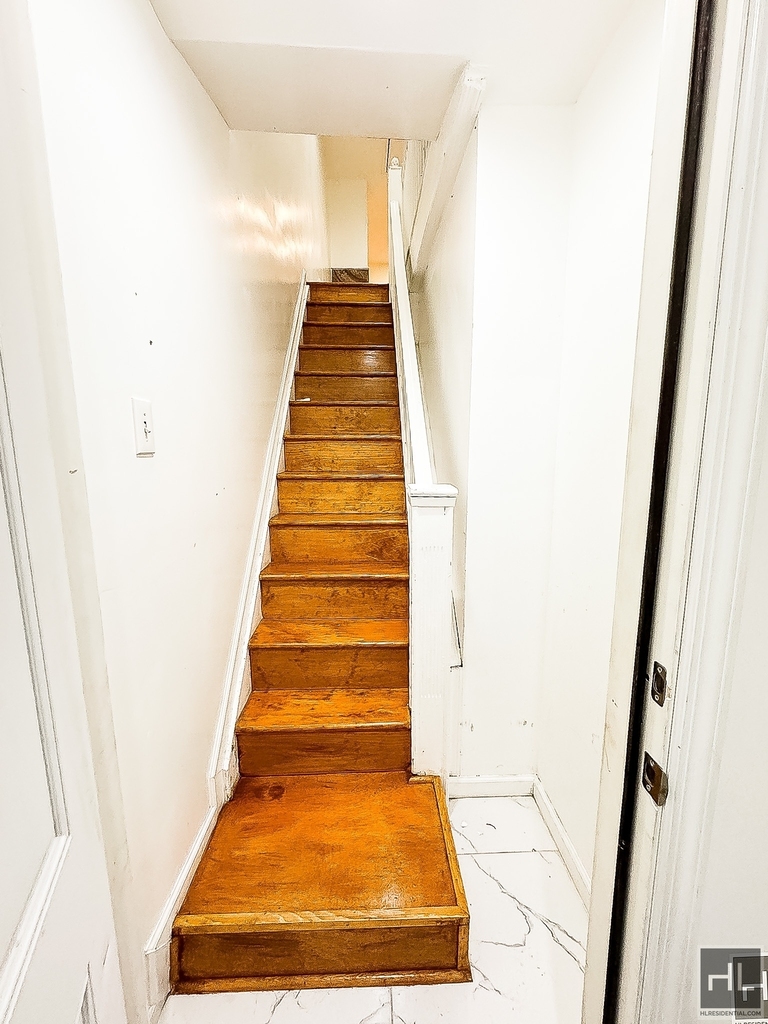 139 Street - Photo 6