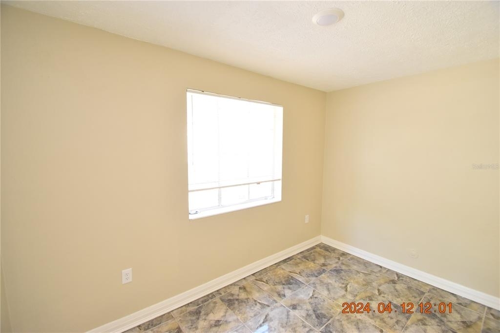 1220 E Crenshaw Street - Photo 5