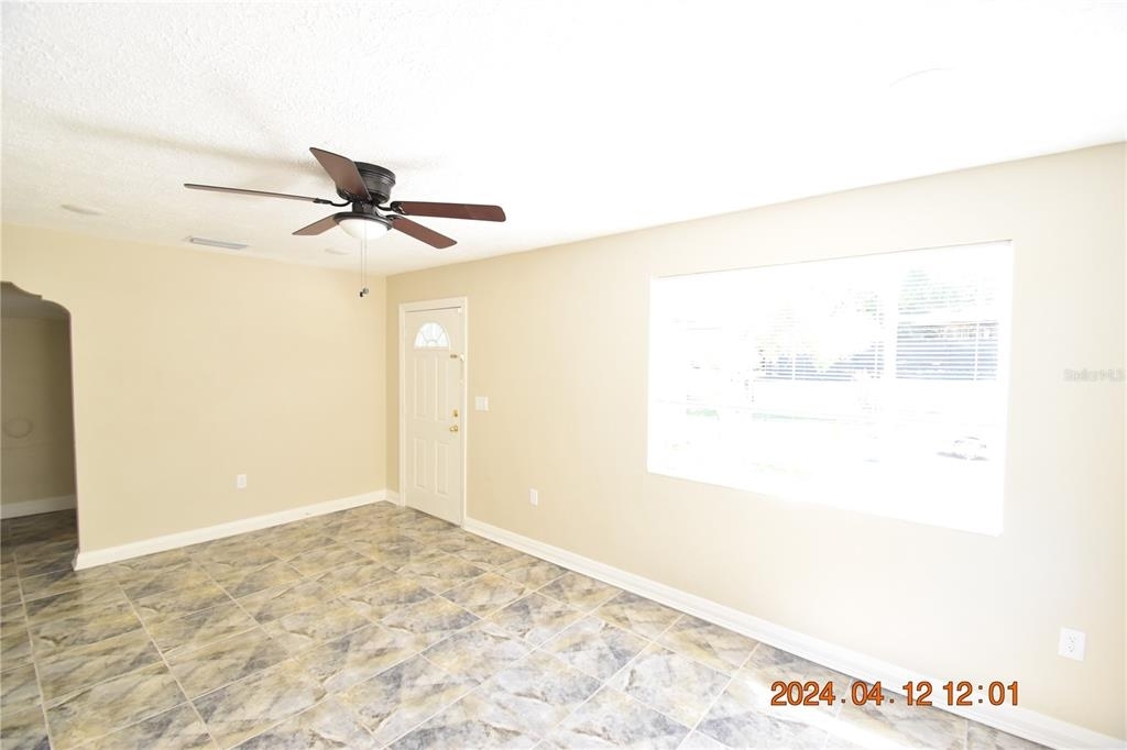 1220 E Crenshaw Street - Photo 3