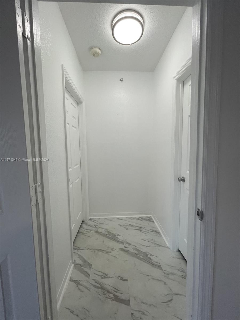 215 Sw 117th Ter - Photo 27