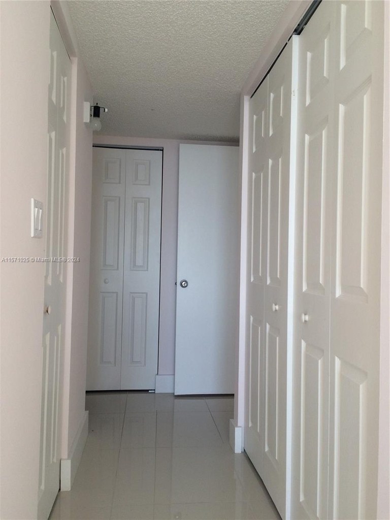 18151 Ne 31st Ct - Photo 11