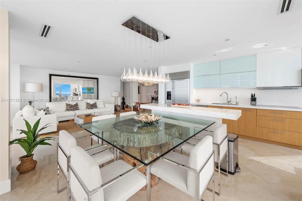 4779 Collins Ave - Photo 8