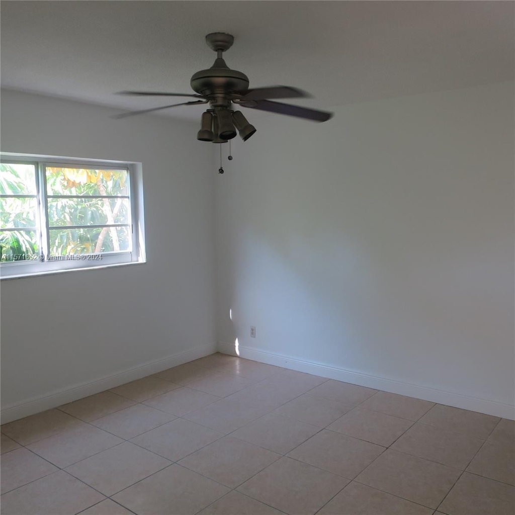 9700 E Bay Harbor Dr - Photo 12