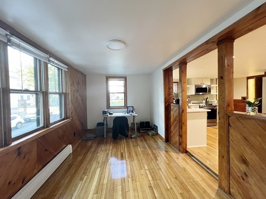 124 Marion Street - Photo 2