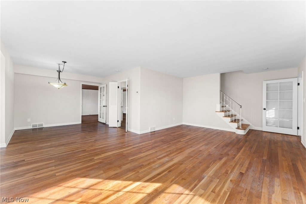 14001 Shaker Boulevard - Photo 3