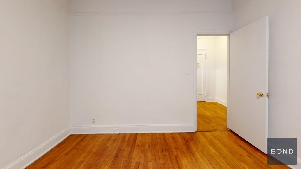 313 East 93 Street - Photo 5