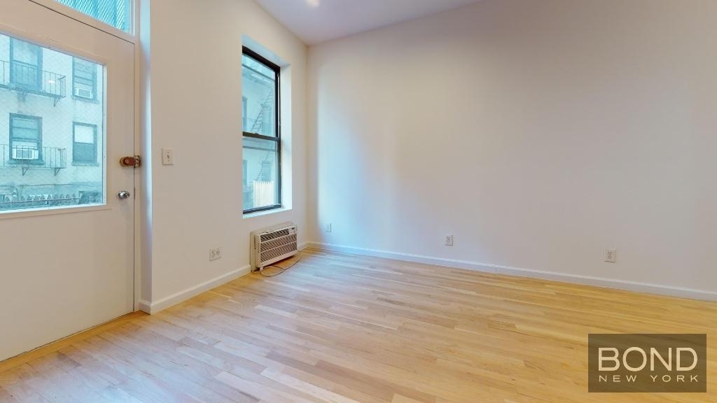 427 East 73 Street - Photo 3