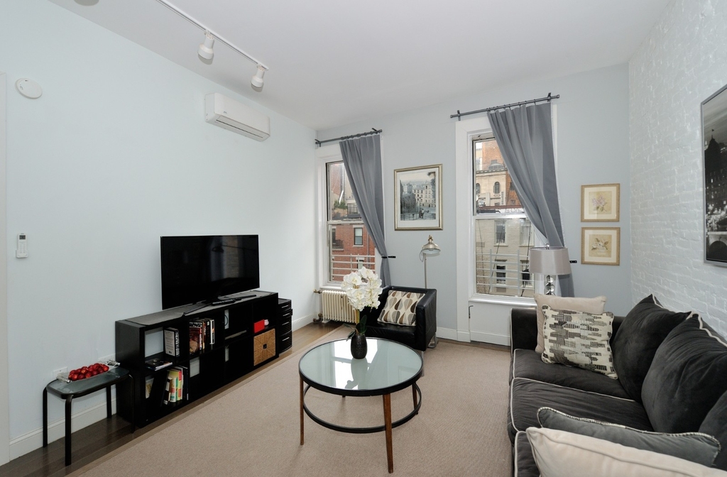 7 West 82nd Street - Photo 4