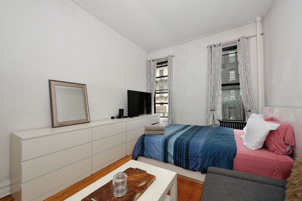 324 East 57th Street - Photo 2