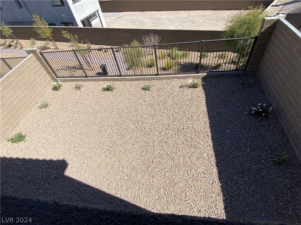 11687 Desert Hollow Avenue - Photo 31