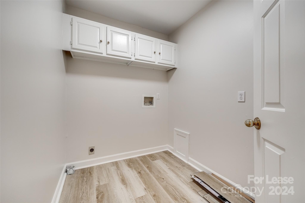 13822 Queens Harbor Road - Photo 6