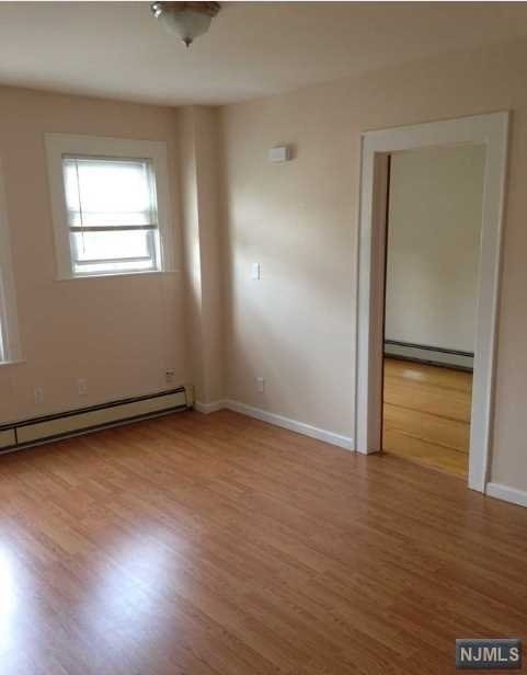 275 Bergen Avenue - Photo 6