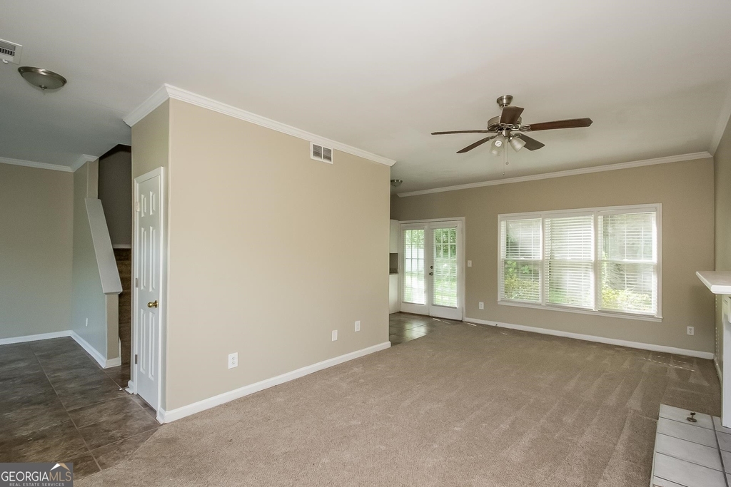 3124 Green Valley Drive - Photo 4