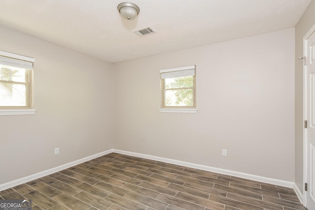 1503 Evelyn Drive - Photo 10