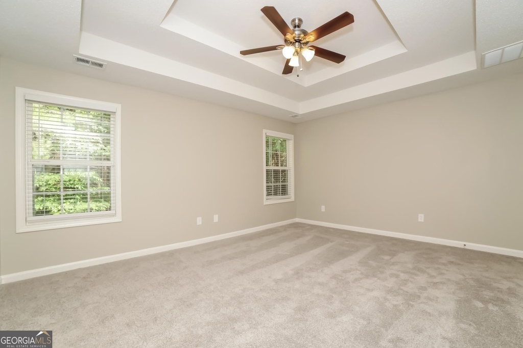 5880 Raventree Court - Photo 5