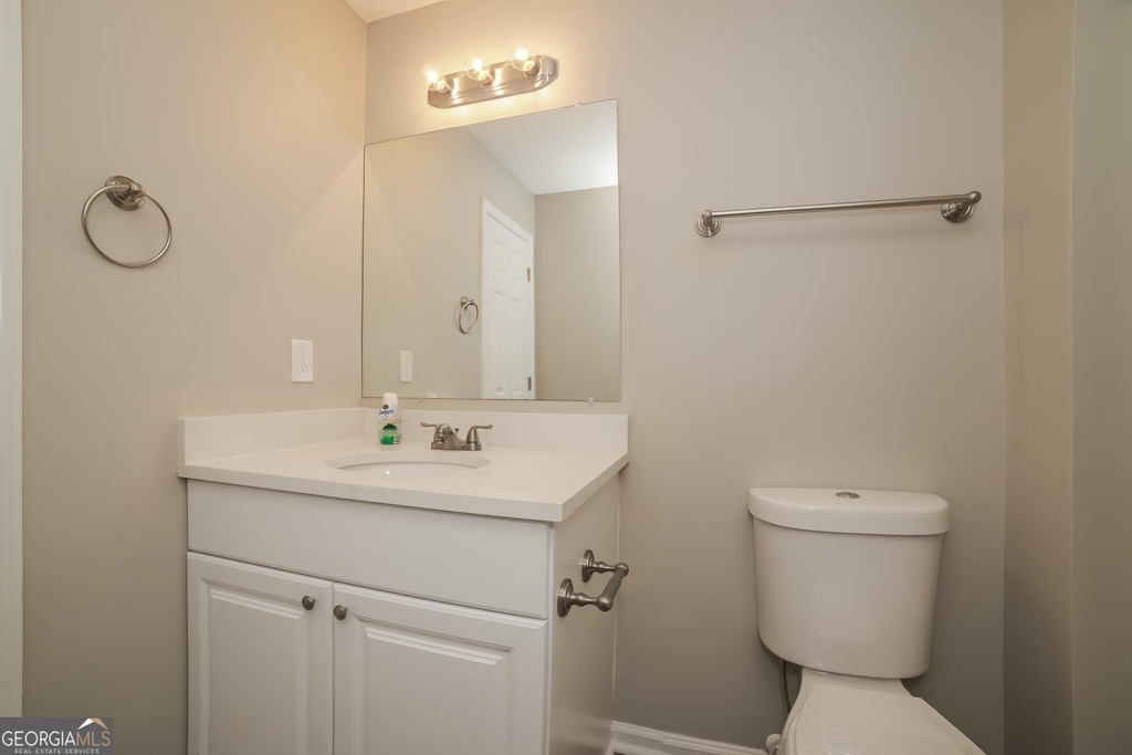 5880 Raventree Court - Photo 12