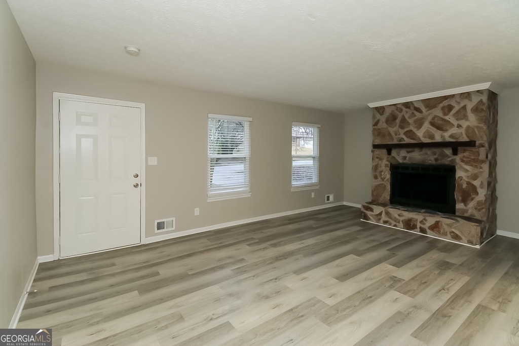 7323 Bluestone Drive - Photo 6