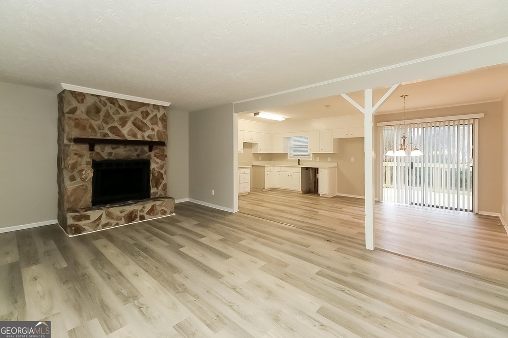 7323 Bluestone Drive - Photo 4