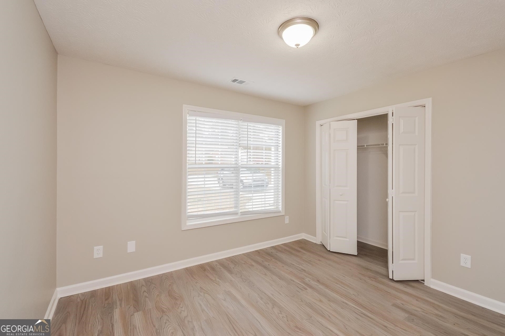 105 Lakepointe Court - Photo 11