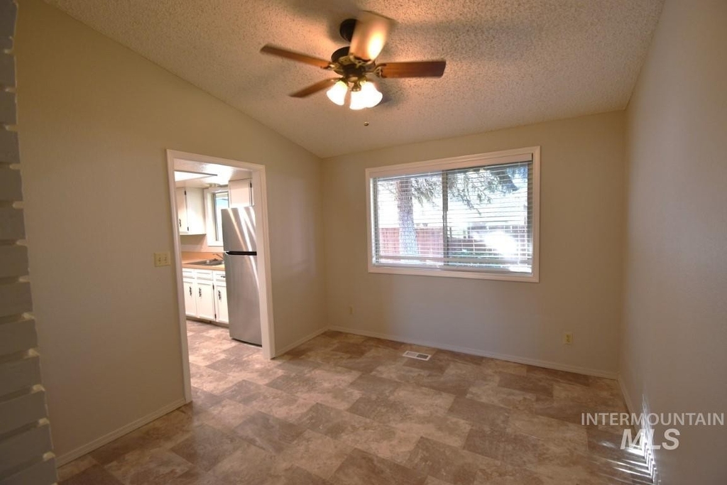 215 E Mango - Photo 6