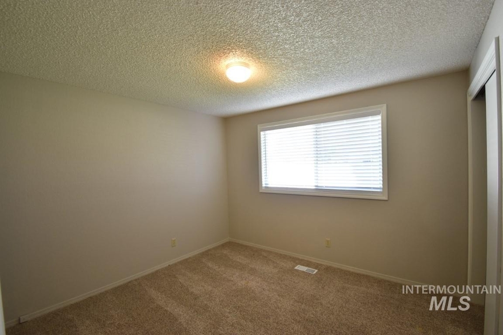 215 E Mango - Photo 16