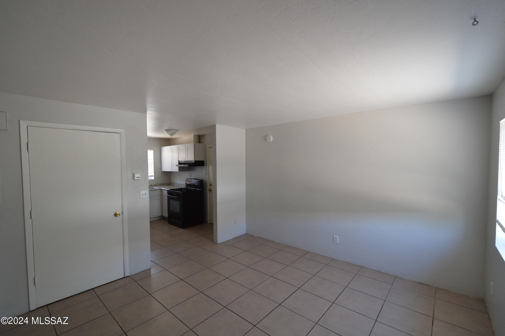 348 E Delta Road - Photo 1