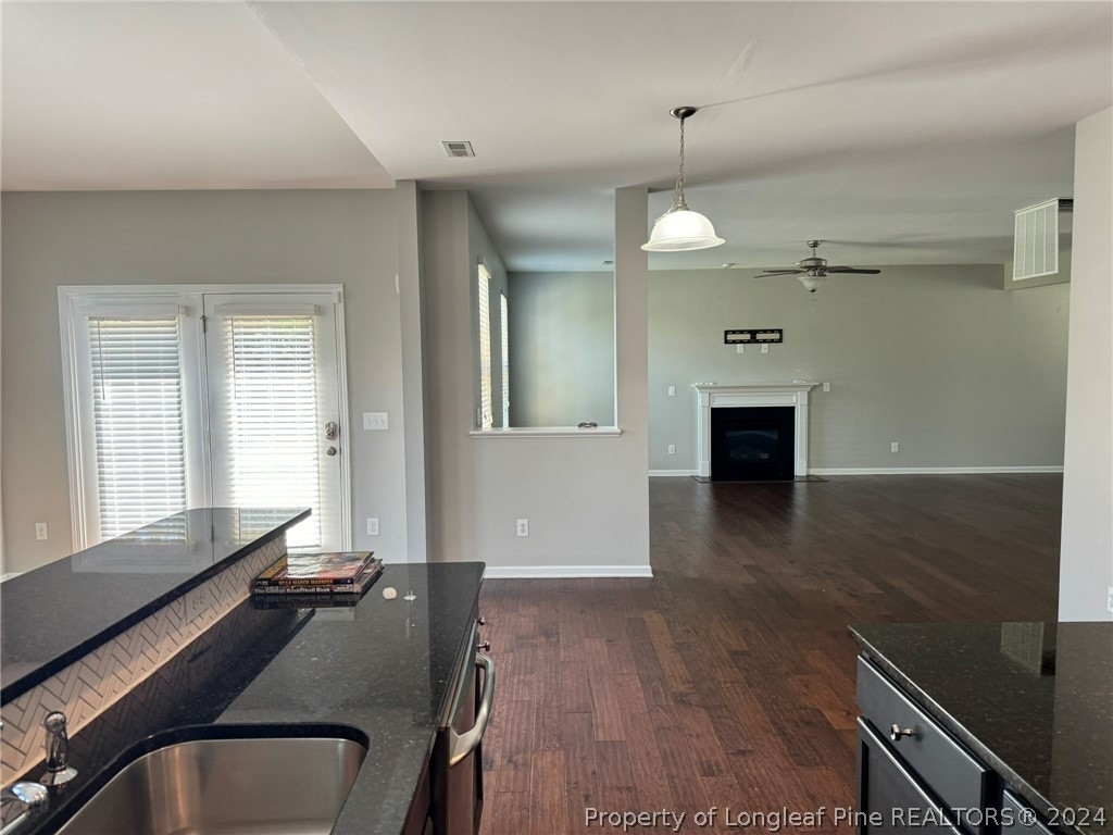 350 River Oak Street - Photo 4