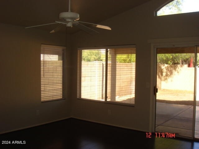 2230 E Menadota Drive - Photo 8