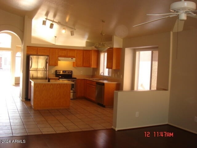 2230 E Menadota Drive - Photo 5