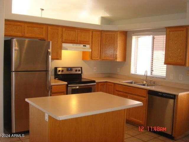 2230 E Menadota Drive - Photo 3