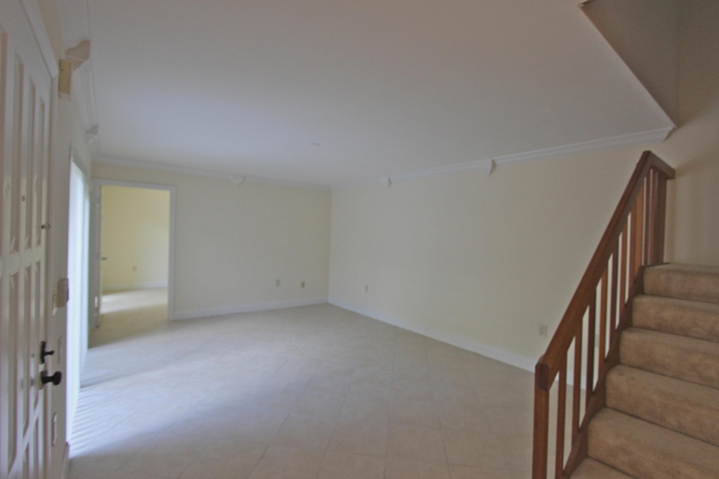 1319 13th Terrace - Photo 4