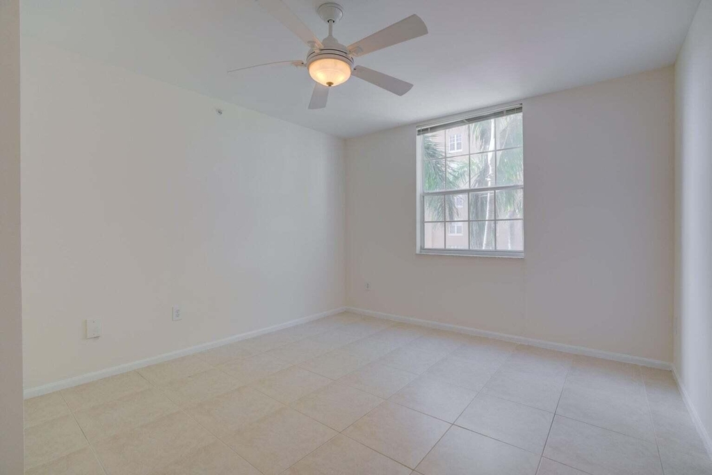 780 S Sapodilla Avenue - Photo 11